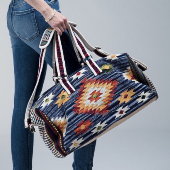 Handmade Southwestern Aztec Tribal Print Duffel Bag - Picture 4 of 10